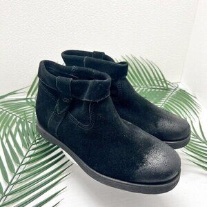 UGG Women's Black Suede Flat Round Toe Josefene Cuff Ankle Boots Size 6